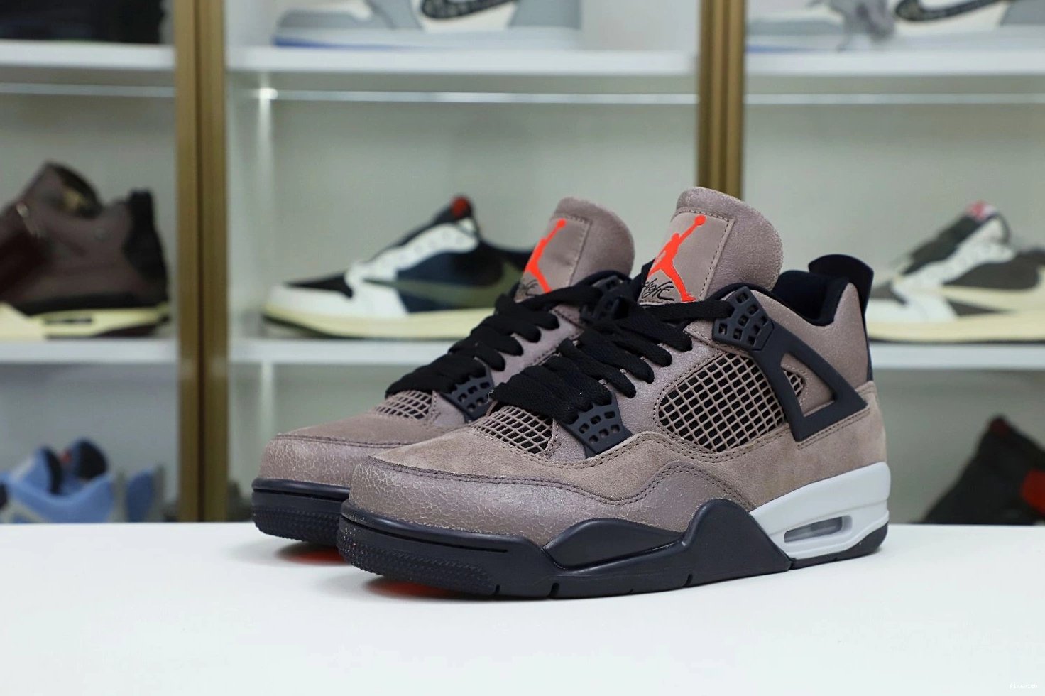 JORDAN HAZE' 'TAUPE AIR RETRO 4 0215